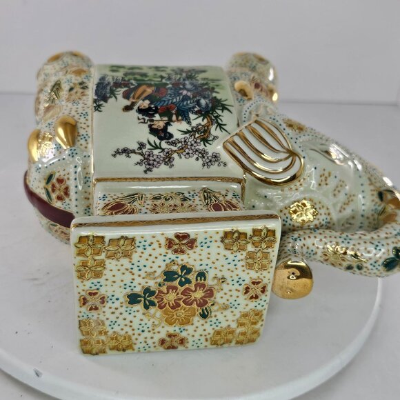 Vintage Satsuma Porcelain Elephant Plant Stand With Asian Design - Picture 9 of 10